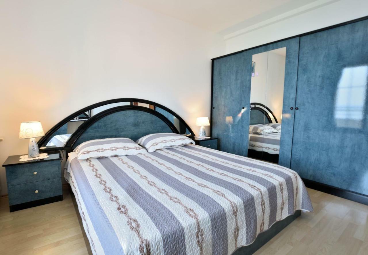 Apartments Brico Primošten Eksteriør bilde